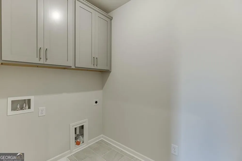 450 Thunder RD Buford, GA 30518