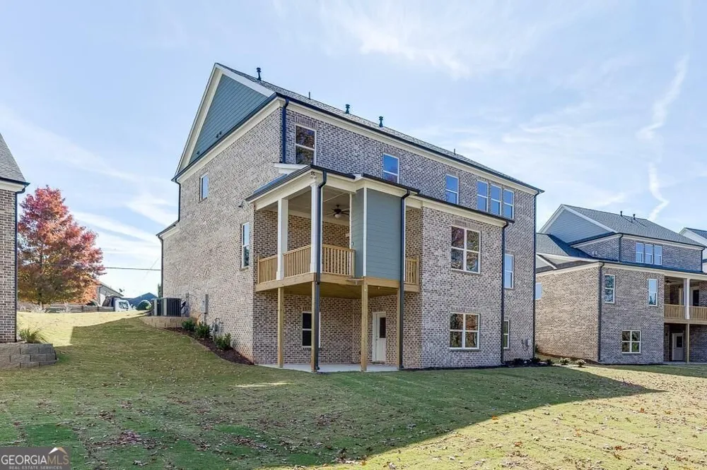 450 Thunder RD Buford, GA 30518