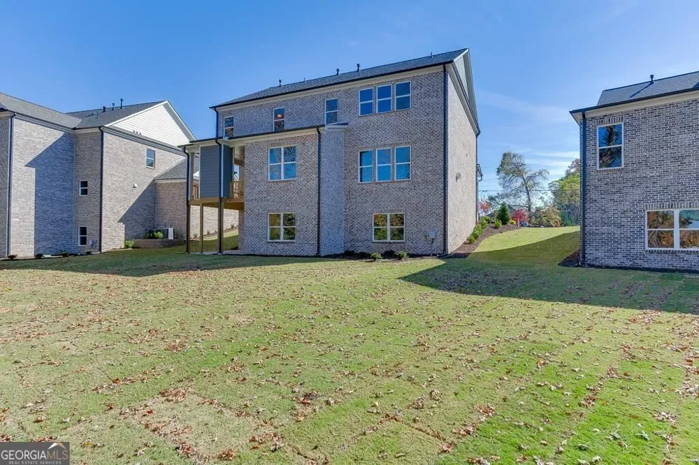 450 Thunder RD Buford, GA 30518
