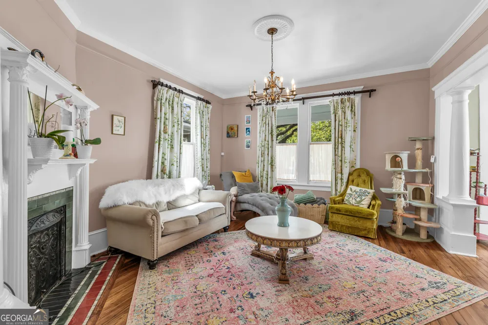 712 E 37th ST Savannah, GA 31401