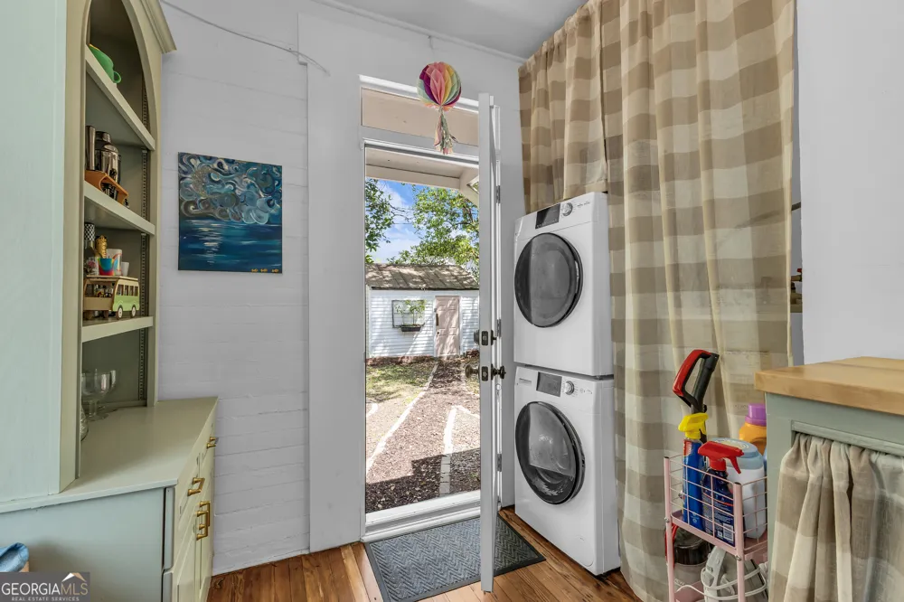 712 E 37th ST Savannah, GA 31401