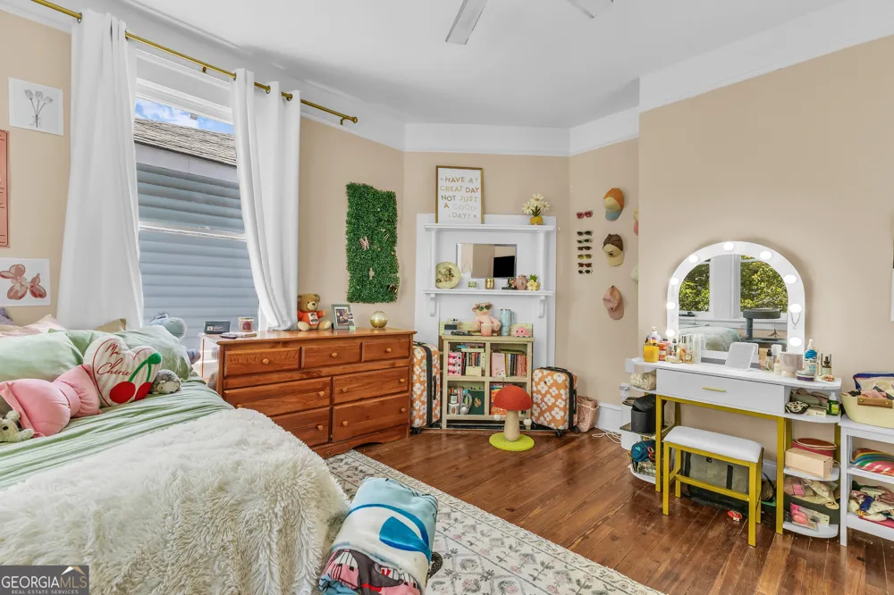 712 E 37th ST Savannah, GA 31401