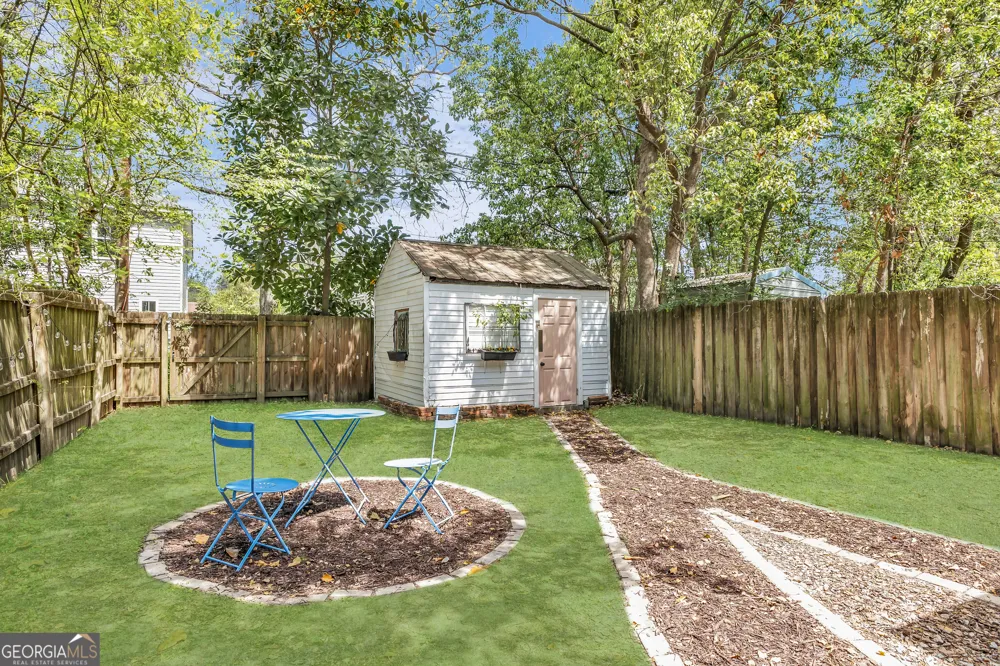 712 E 37th ST Savannah, GA 31401