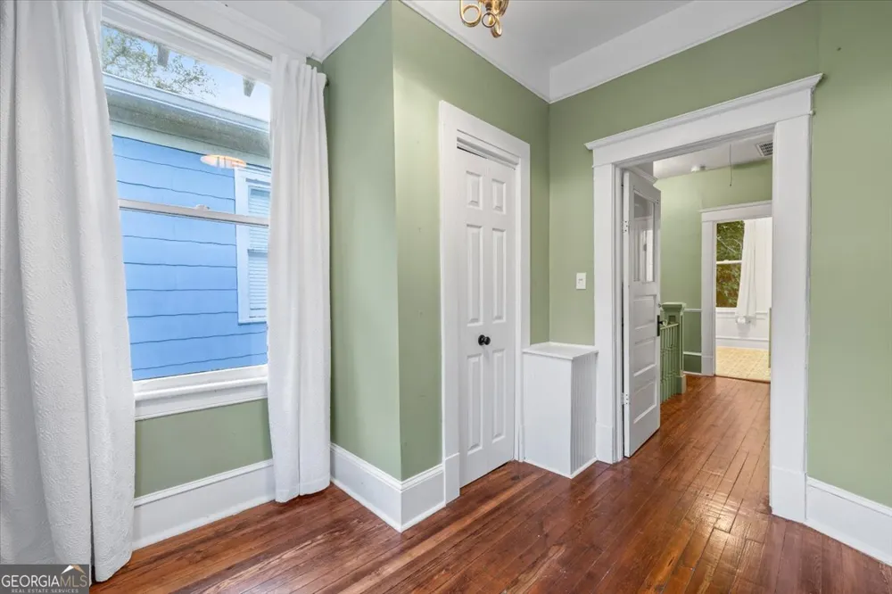 712 E 37th ST Savannah, GA 31401