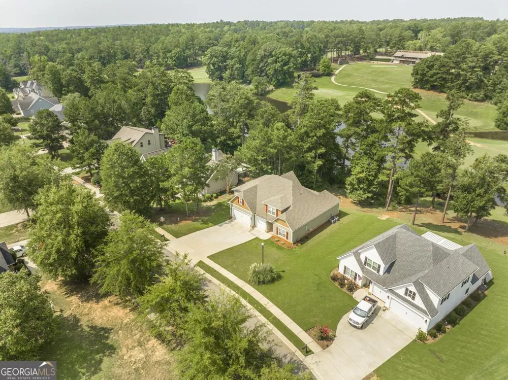 266 Lakeview DR Macon, GA 31211