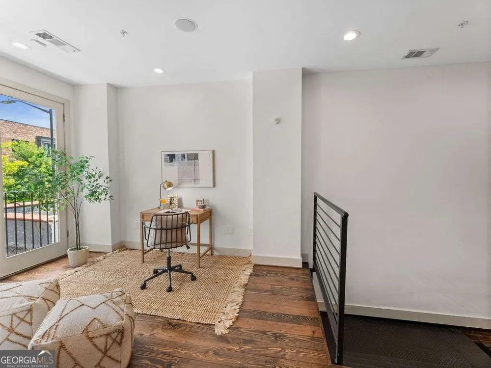 320 Peters ST SW Atlanta, GA 30313