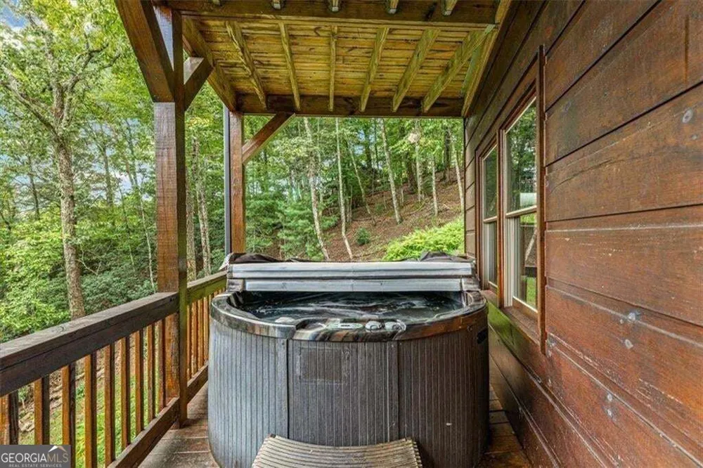 73 Rosiey LN Blue Ridge, GA 30513