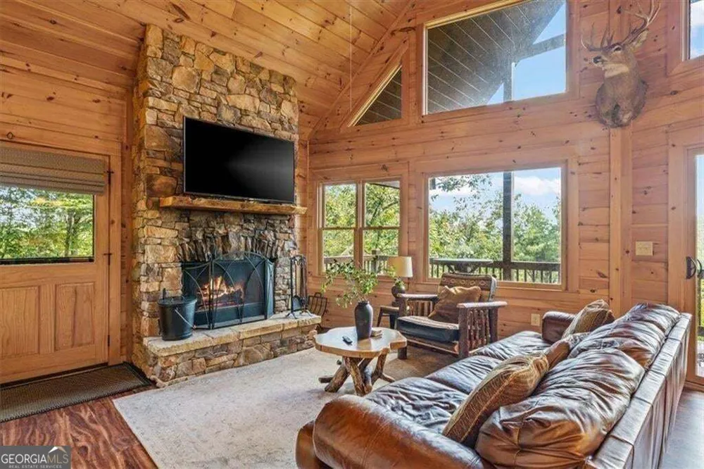 73 Rosiey LN Blue Ridge, GA 30513