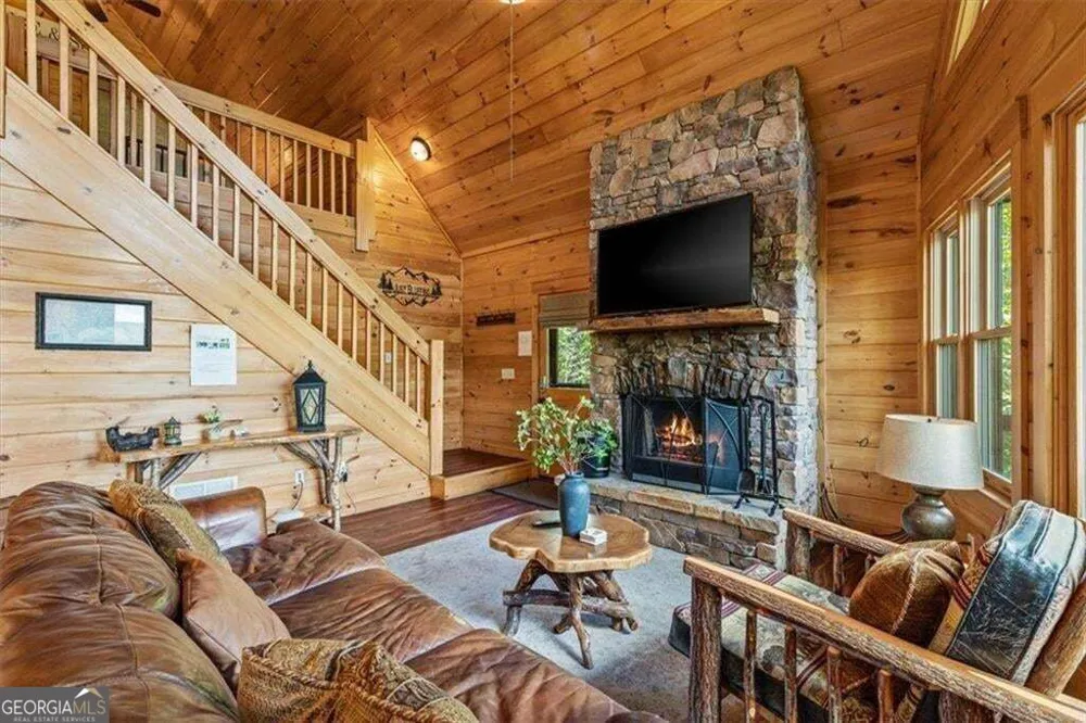 73 Rosiey LN Blue Ridge, GA 30513