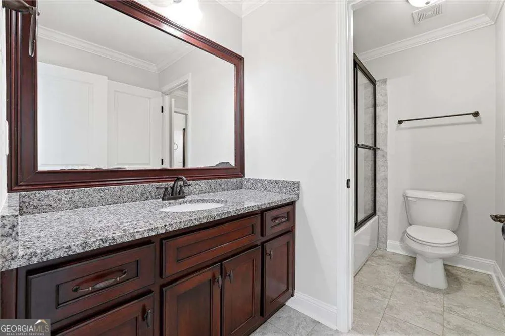 1542 lenten WAY Statham, GA 30666
