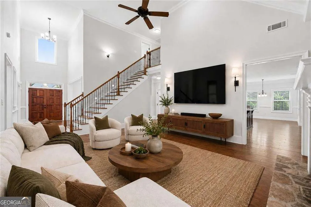 1542 lenten WAY Statham, GA 30666