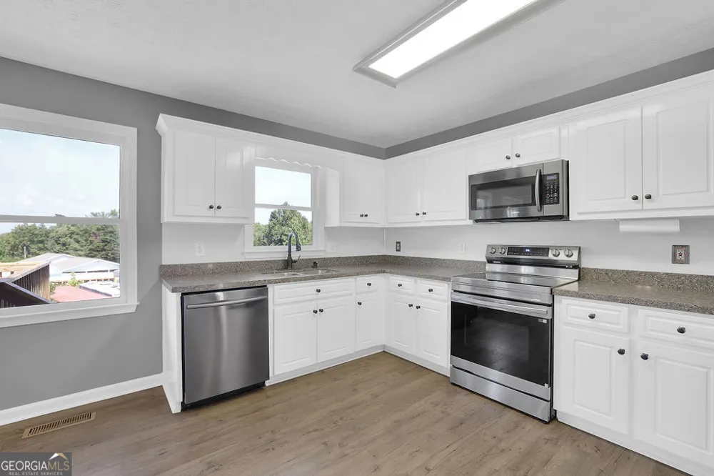 200 Fate Conn RD Canton, GA 30114