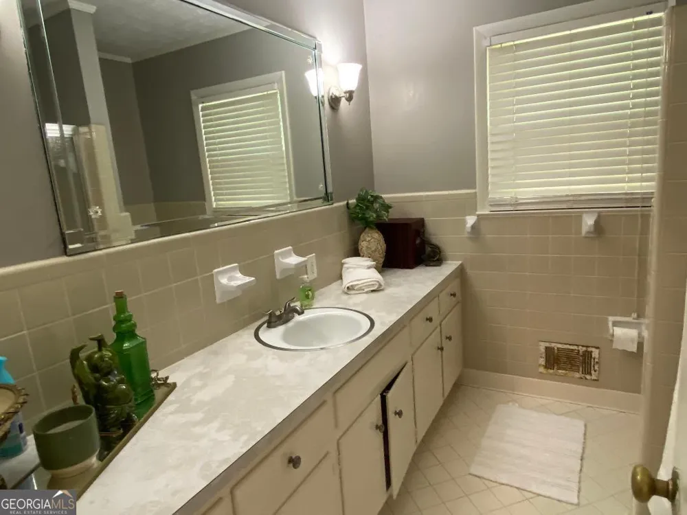 7111 Indian Creek CIR SW Covington, GA 30014