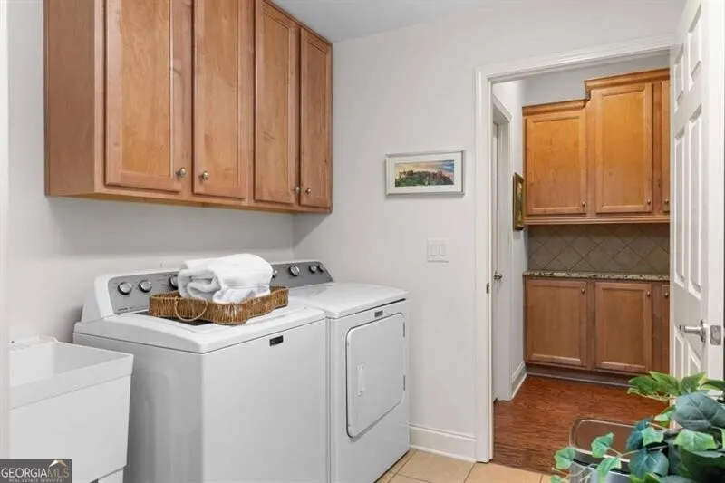 1610 Bluestone DR Cumming, GA 30041
