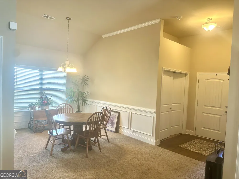 864 Crescent LN Griffin, GA 30224