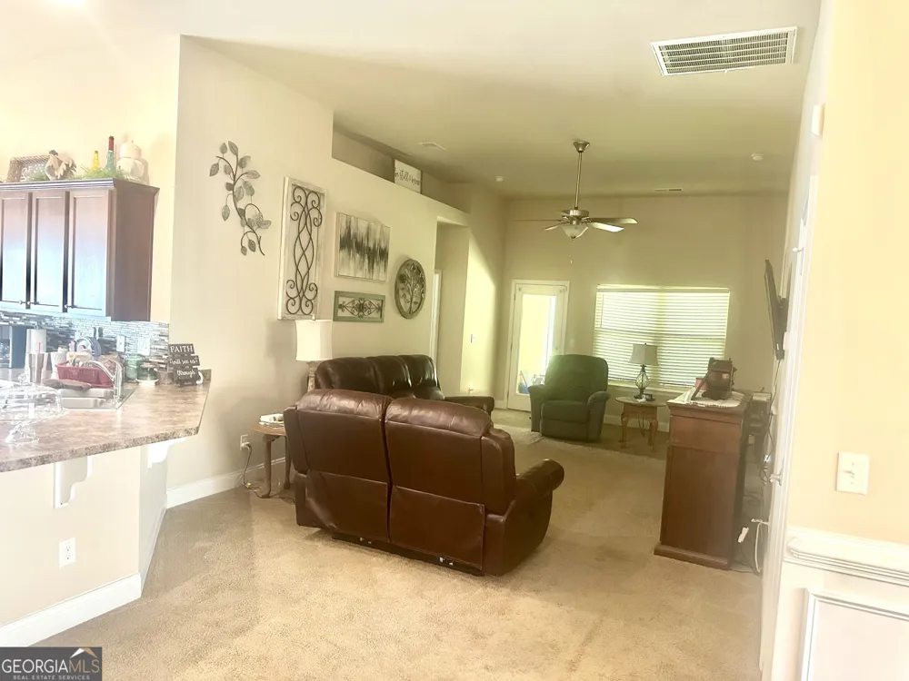 864 Crescent LN Griffin, GA 30224