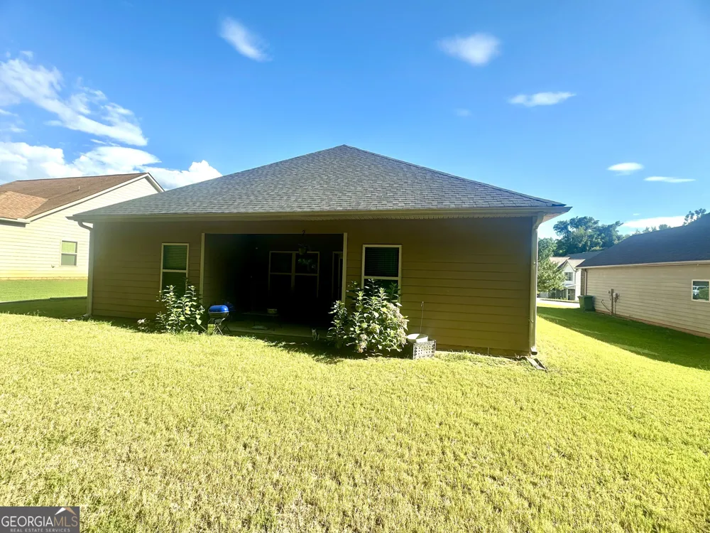 864 Crescent LN Griffin, GA 30224