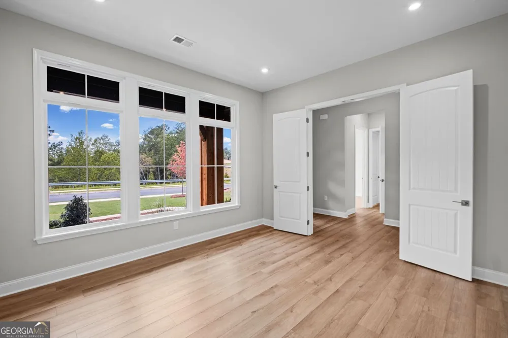 718 Conley DR Canton, GA 30115
