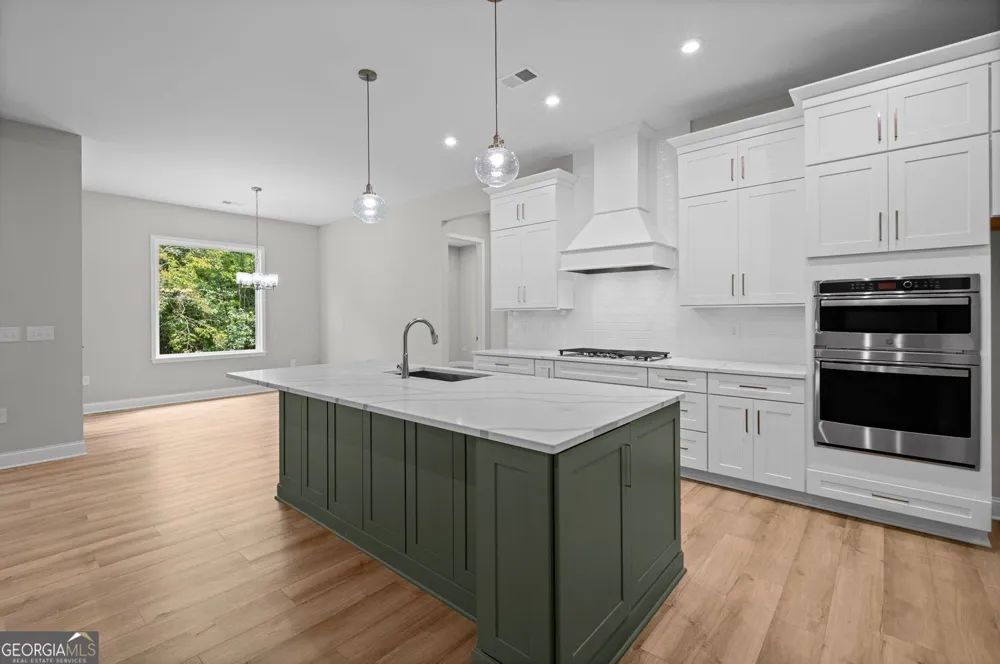 718 Conley DR Canton, GA 30115