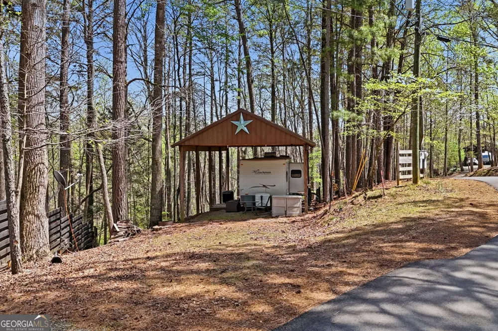 96 10th ST Ellijay, GA 30540