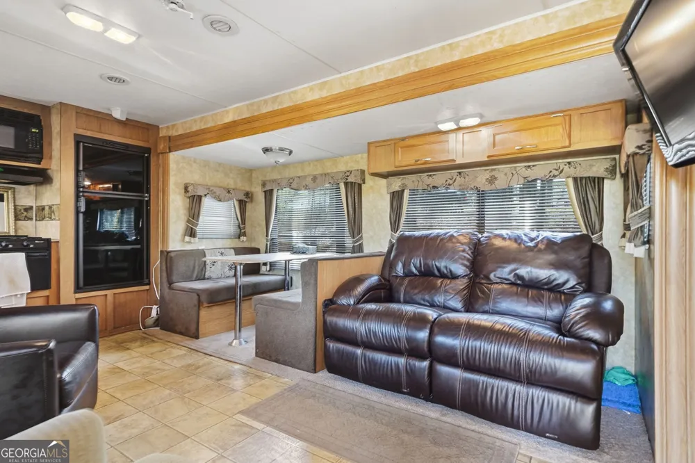 96 10th ST Ellijay, GA 30540