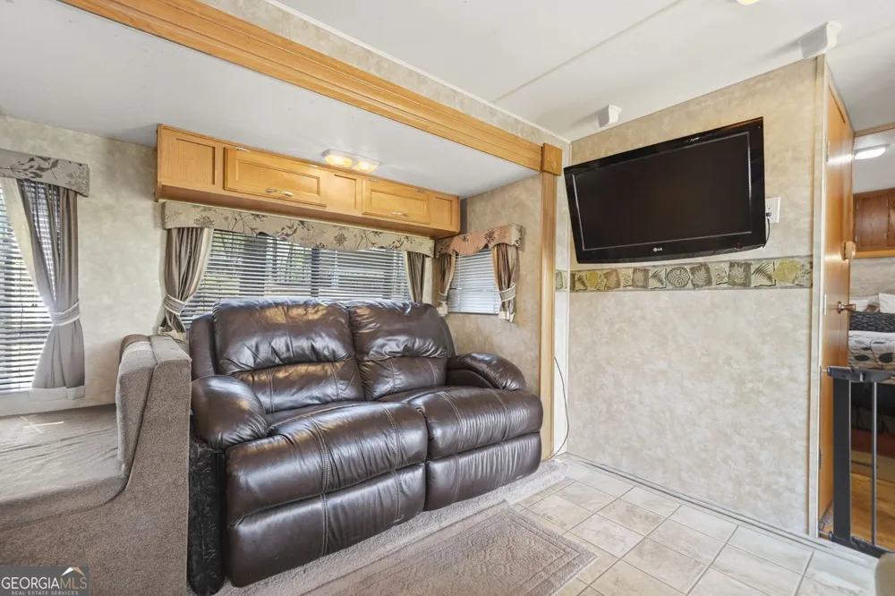 96 10th ST Ellijay, GA 30540