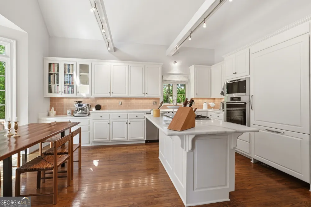 1314 Battleview DR NW Atlanta, GA 30327