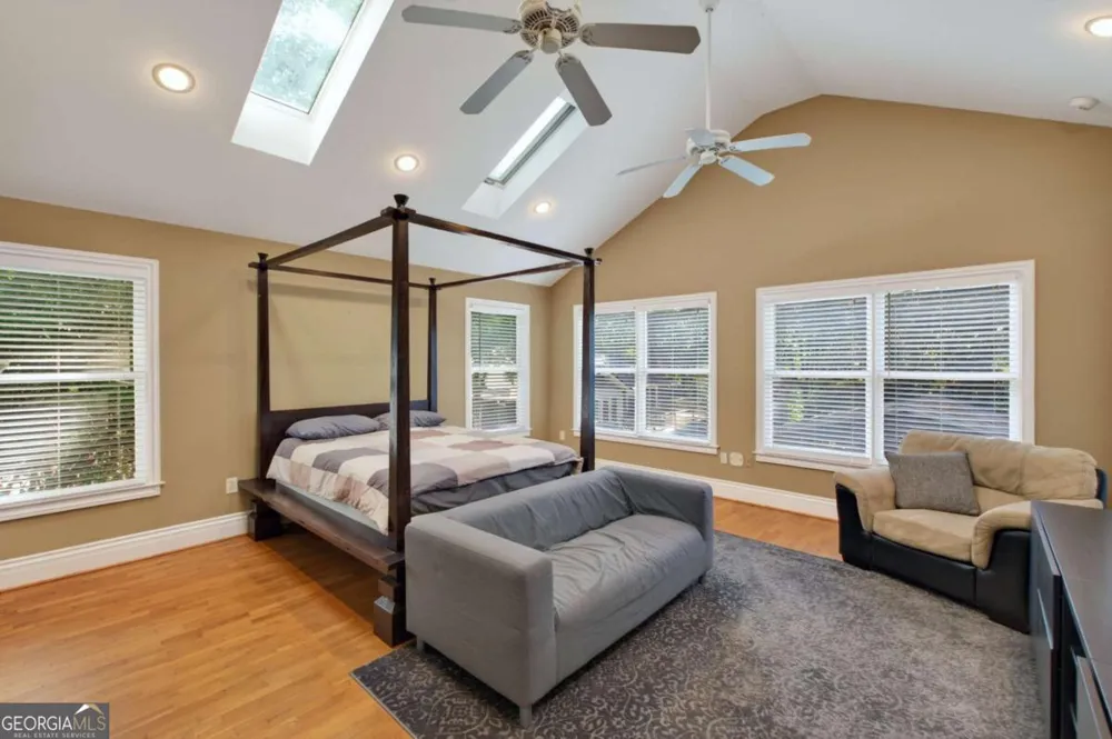 1040 Lindridge DR NE Atlanta, GA 30324