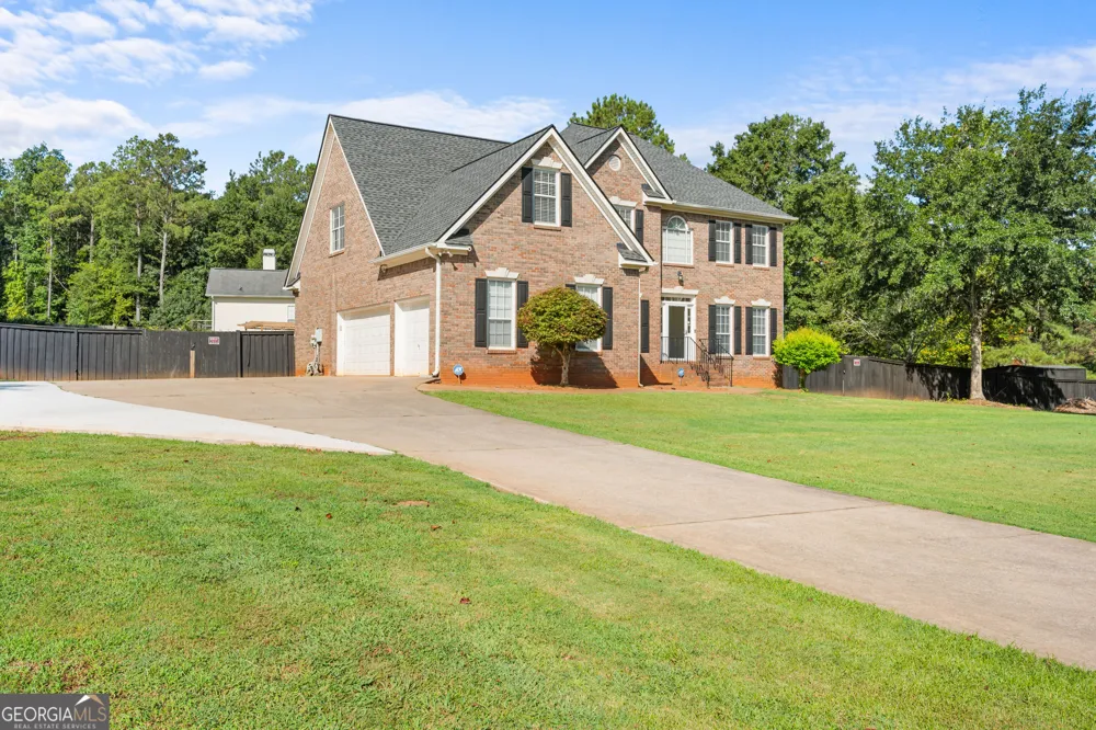 207 Arthur DR McDonough, GA 30252