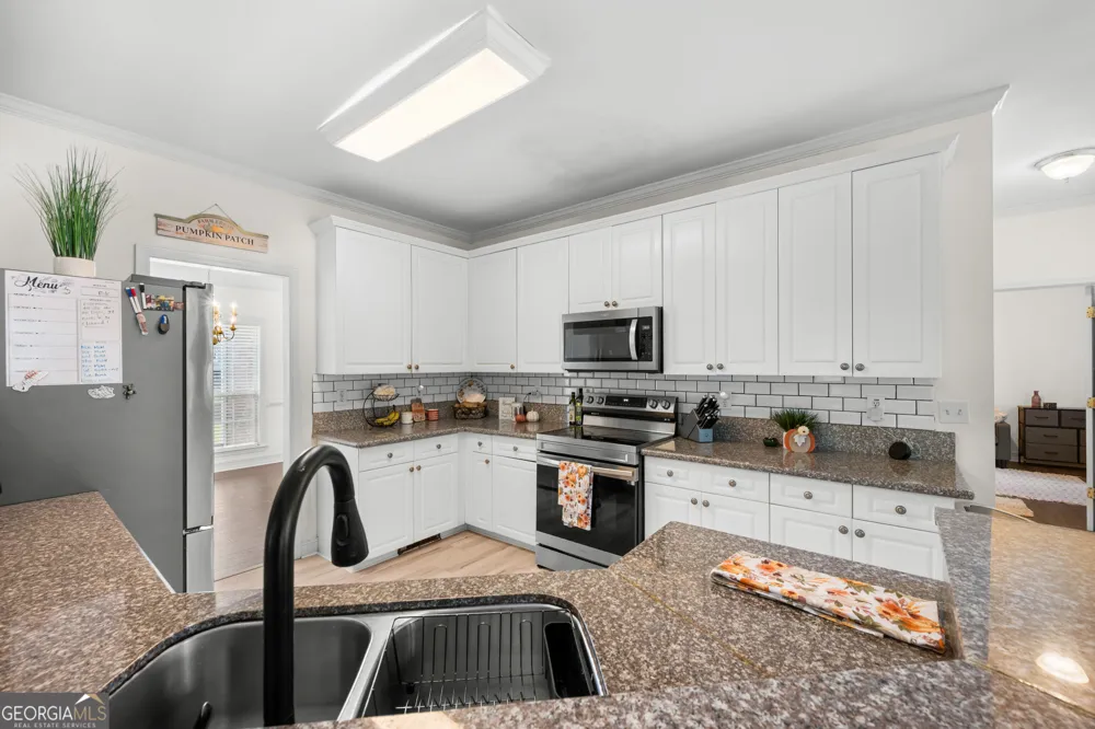 207 Arthur DR McDonough, GA 30252