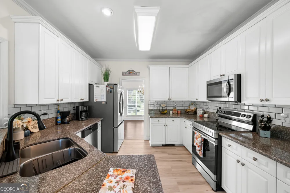 207 Arthur DR McDonough, GA 30252