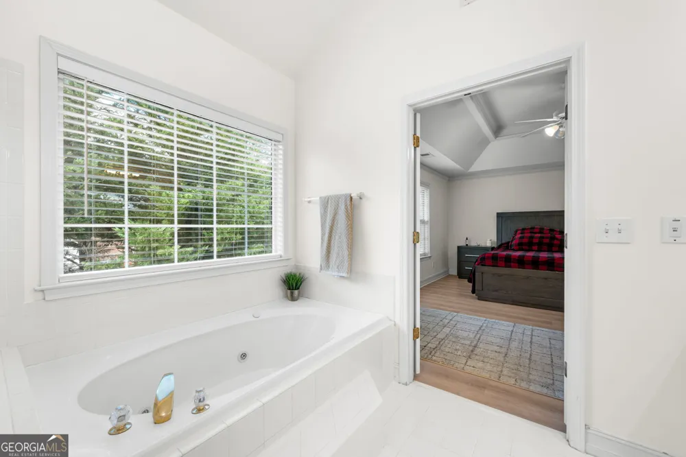 207 Arthur DR McDonough, GA 30252