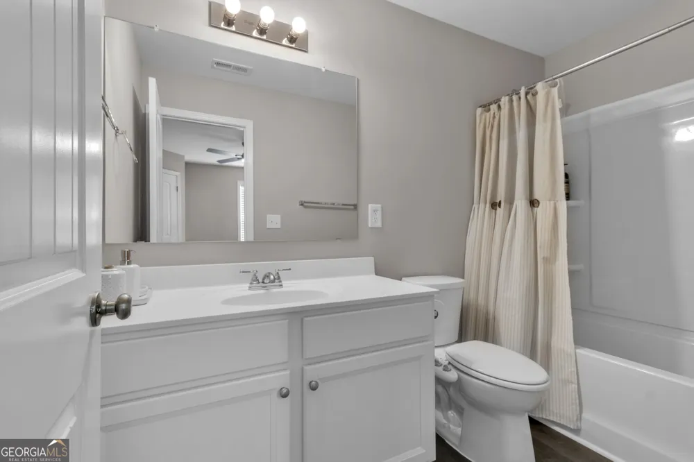 31 Okeechobee WAY Hoschton, GA 30548