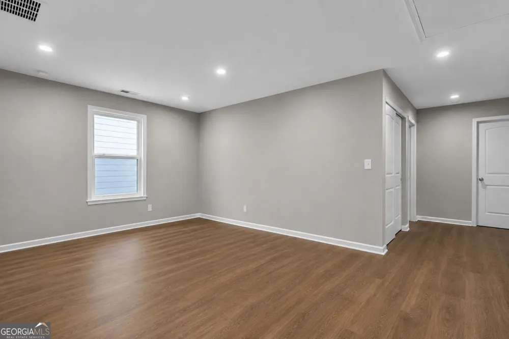 31 Okeechobee WAY Hoschton, GA 30548