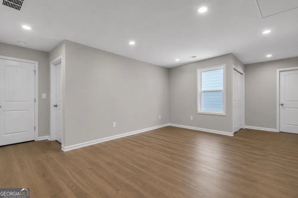 31 Okeechobee WAY Hoschton, GA 30548