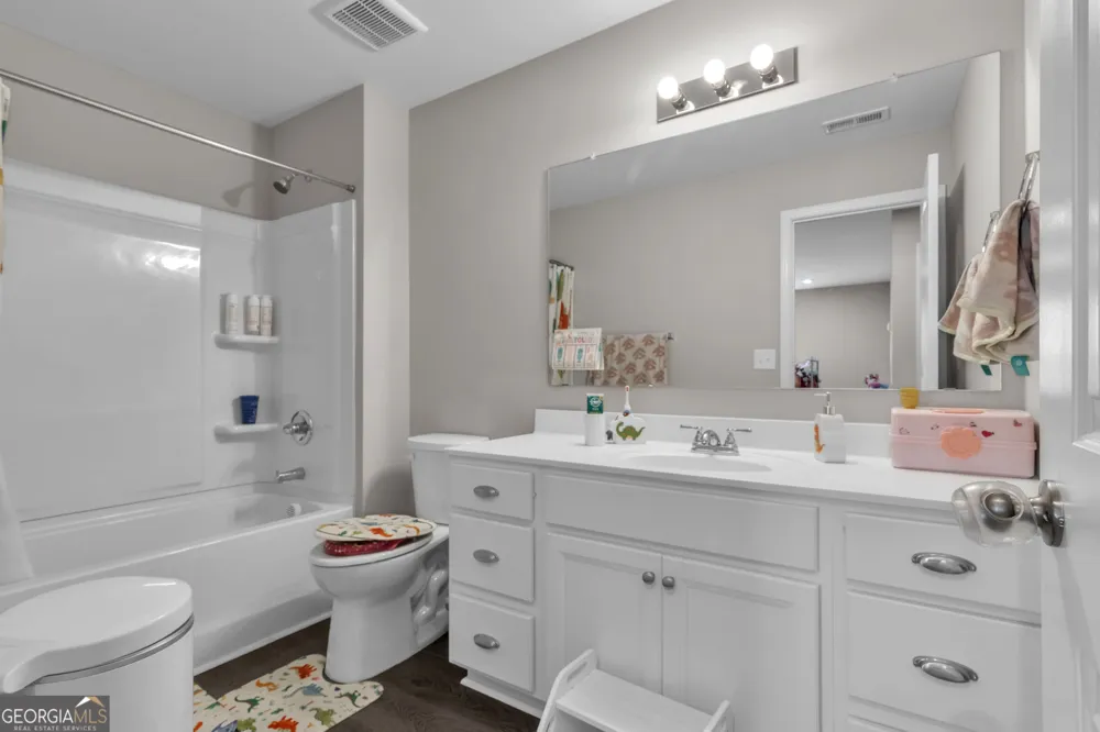 31 Okeechobee WAY Hoschton, GA 30548