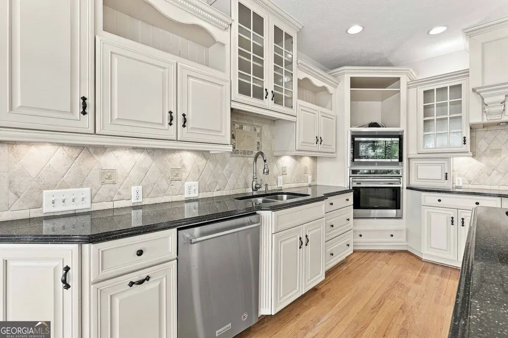 625 Bellenden DR Peachtree City, GA 30269