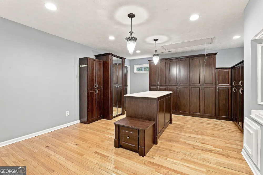 625 Bellenden DR Peachtree City, GA 30269