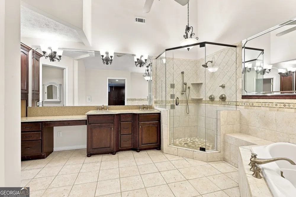 625 Bellenden DR Peachtree City, GA 30269