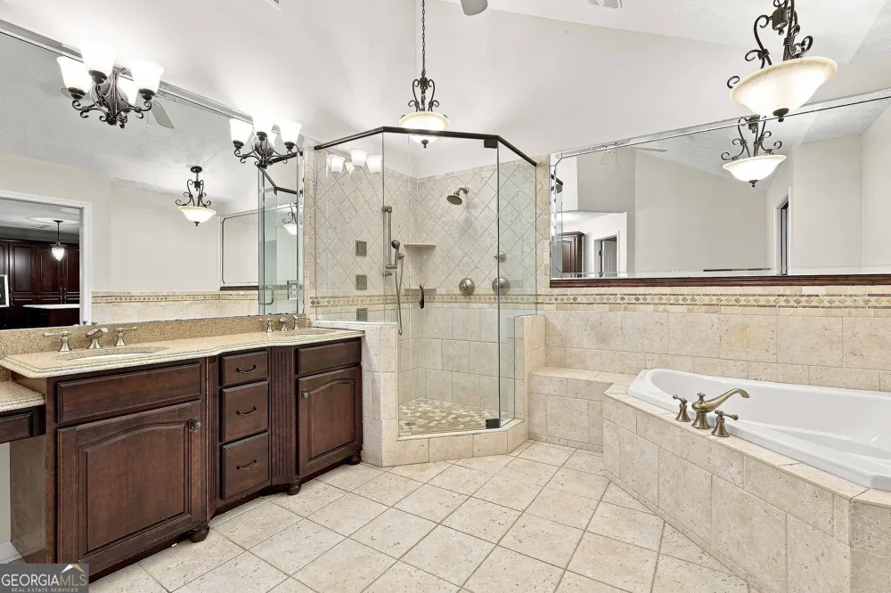 625 Bellenden DR Peachtree City, GA 30269