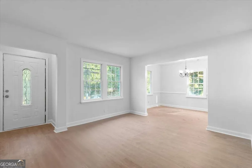 1347 Westmont RD SW Atlanta, GA 30311