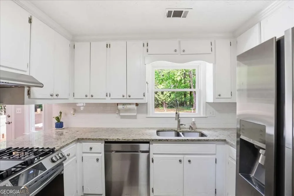 4805 Brandon Acres LN Buford, GA 30519