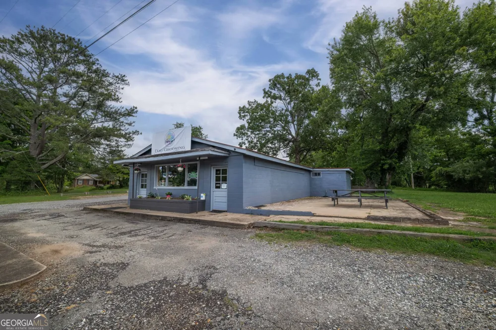 121 Old Highway 5 Blue Ridge, GA 30513