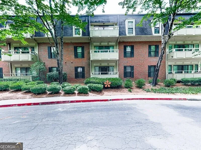 25104 Plantation DR NE Atlanta, GA 30324