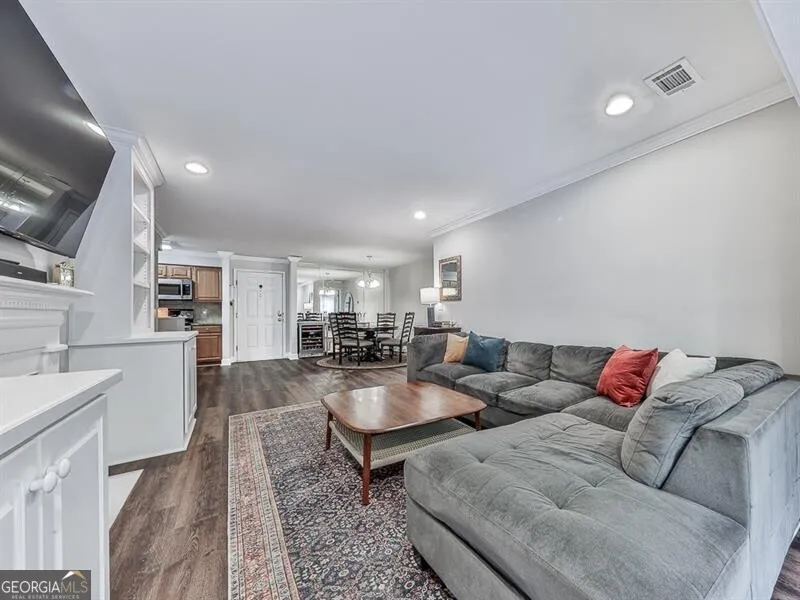 25104 Plantation DR NE Atlanta, GA 30324