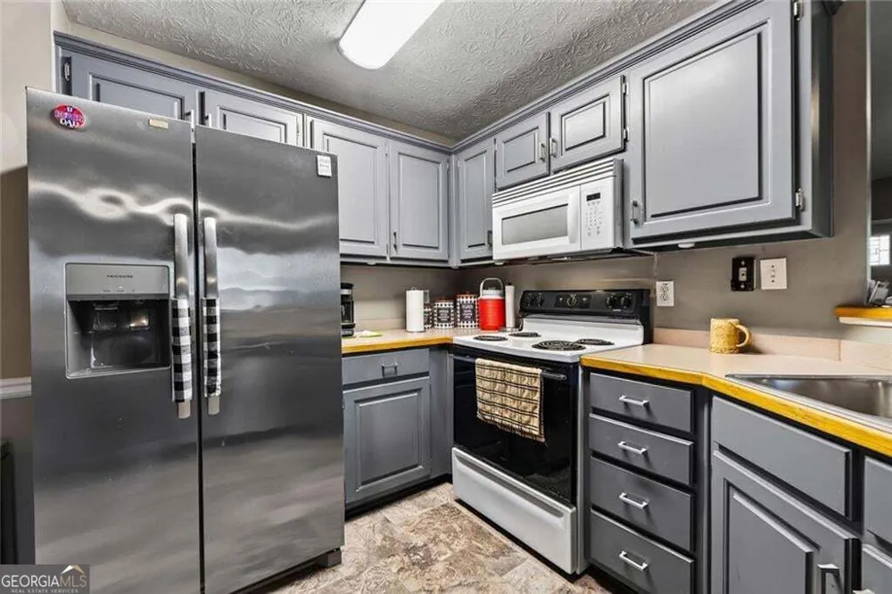 315 Wild Turkey LN Locust Grove, GA 30248