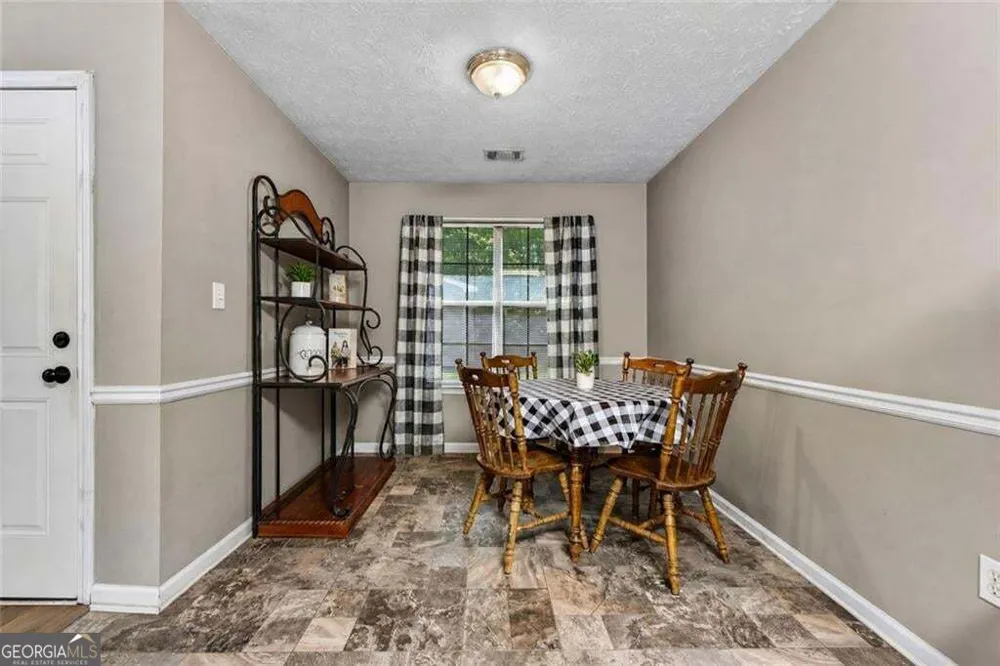 315 Wild Turkey LN Locust Grove, GA 30248