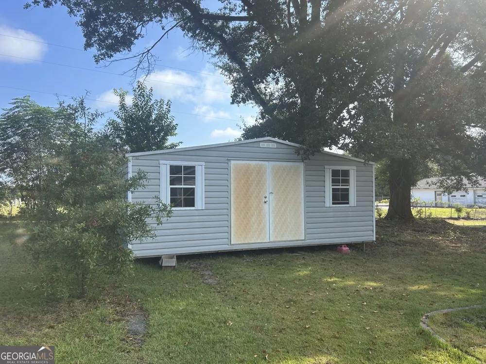 63 Clairmont AVE Elberton, GA 30635