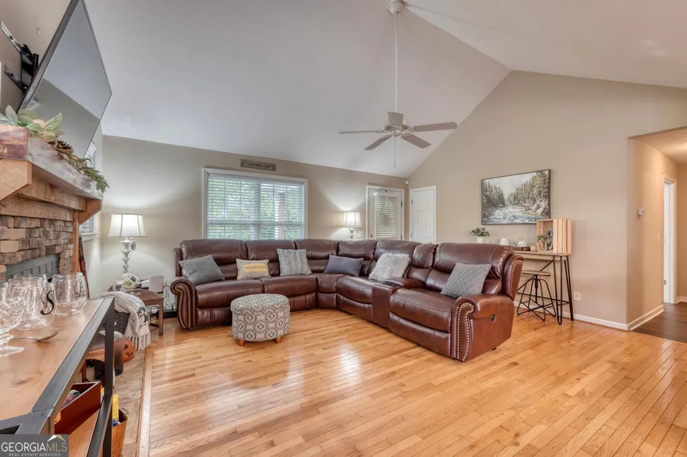 2532 Hunter RD Hiawassee, GA 30546