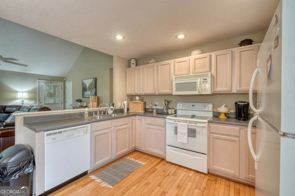 2532 Hunter RD Hiawassee, GA 30546